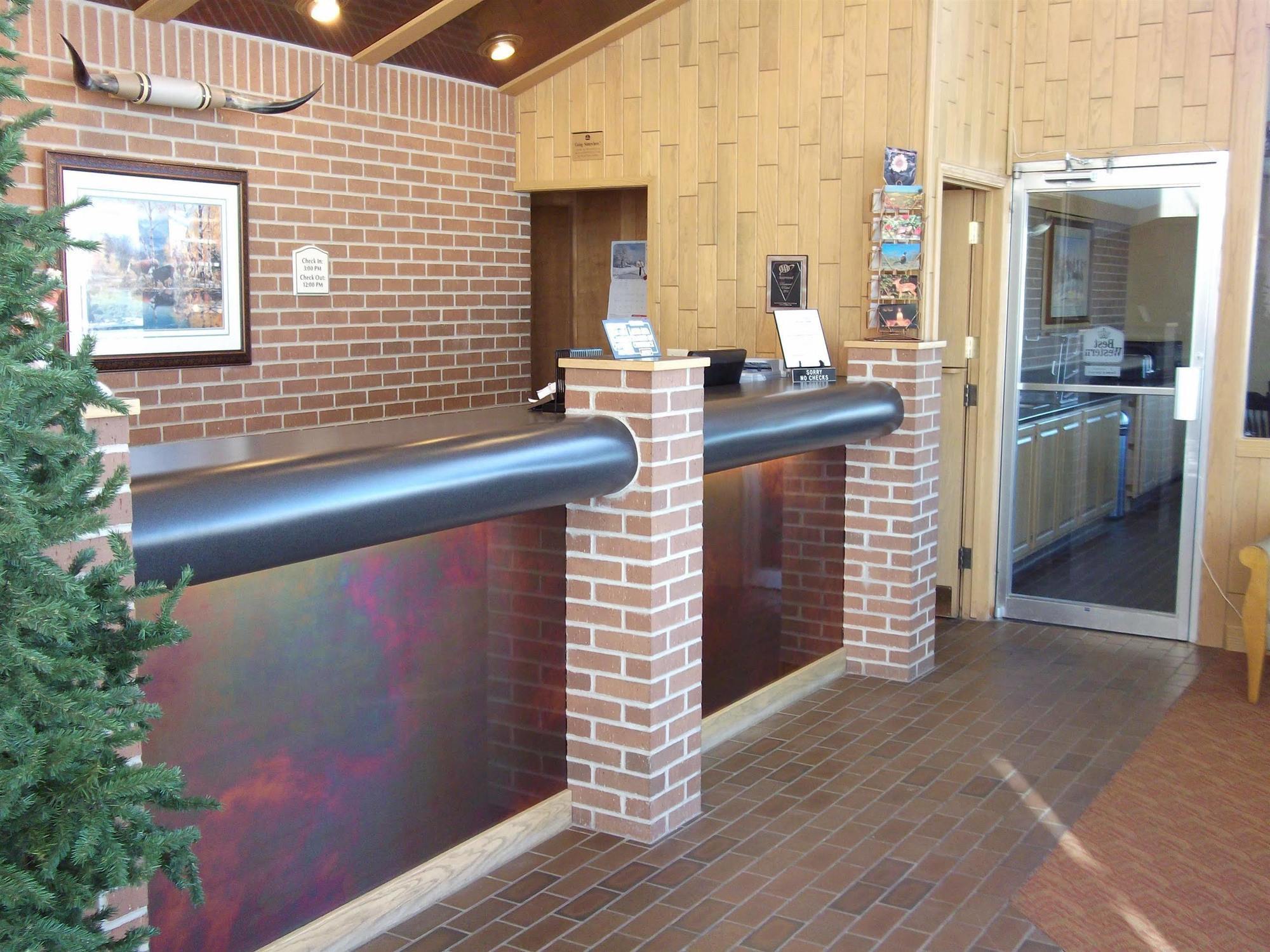Townsman Inn Larned Exterior photo